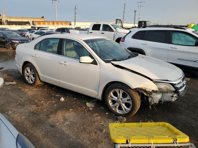 3FAHP0HA4CR219615 - 2012 FORD FUSION SE WHITE photo 4