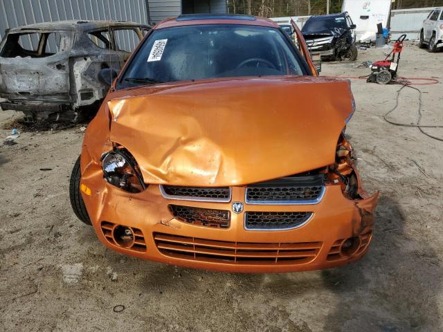 1B3ES56C05D281815 - 2005 DODGE NEON SXT ORANGE photo 5