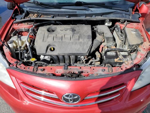 2T1BU4EE7DC933608 - 2013 TOYOTA COROLLA BASE RED photo 11