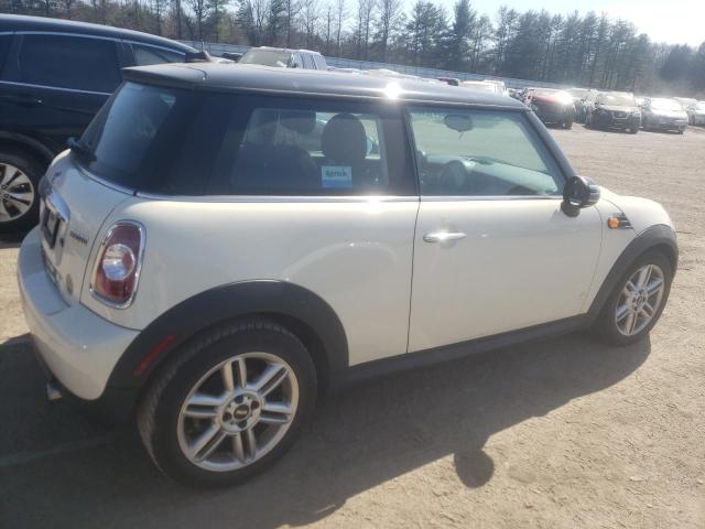 WMWSU3C50CT184636 - 2012 MINI COOPER WHITE photo 3