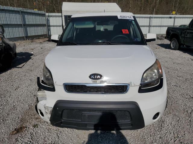 KNDJT2A24B7331875 - 2011 KIA SOUL + WHITE photo 5