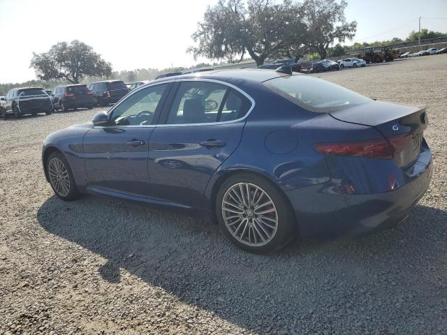 ZARFAEEN5J7597833 - 2018 ALFA ROMEO GIULIA TI Q4 BLUE photo 2