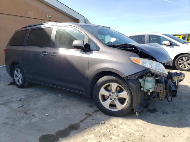 5TDYK3DC0FS594811 - 2015 TOYOTA SIENNA XLE GRAY photo 4