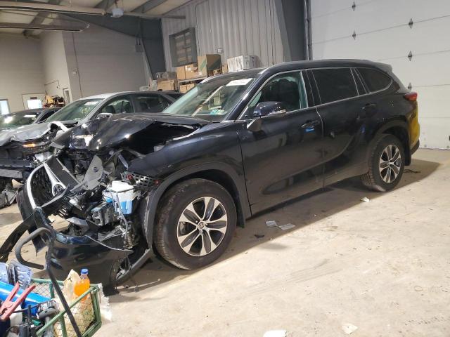 5TDGZRBH5MS550356 - 2021 TOYOTA HIGHLANDER XLE BLACK photo 1