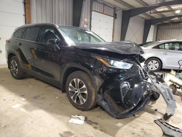 5TDGZRBH5MS550356 - 2021 TOYOTA HIGHLANDER XLE BLACK photo 4
