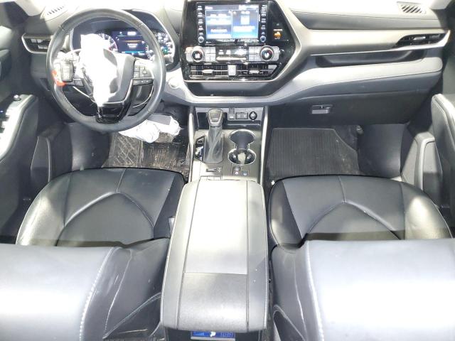 5TDGZRBH5MS550356 - 2021 TOYOTA HIGHLANDER XLE BLACK photo 8