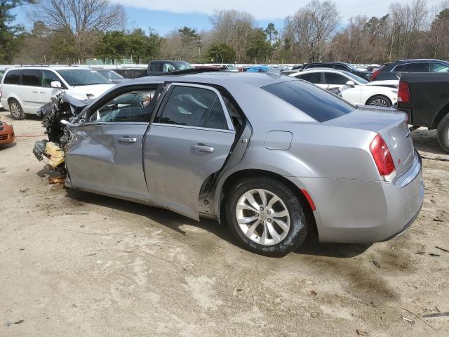 2C3CCAAG7GH206674 - 2016 CHRYSLER 300 LIMITED SILVER photo 2