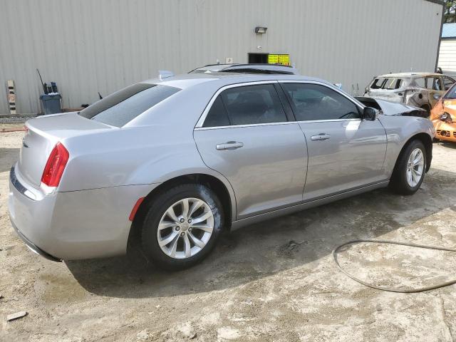 2C3CCAAG7GH206674 - 2016 CHRYSLER 300 LIMITED SILVER photo 3