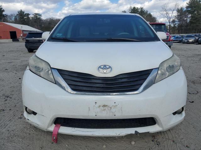 5TDKK3DC1BS041228 - 2011 TOYOTA SIENNA LE WHITE photo 5