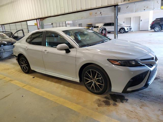 4T1G11AK7PU103397 - 2023 TOYOTA CAMRY SE NIGHT SHADE WHITE photo 4