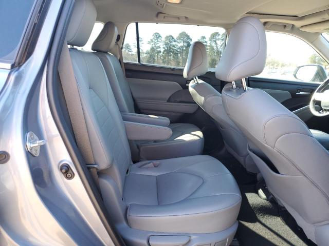 5TDGZRAH1MS085088 - 2021 TOYOTA HIGHLANDER XLE 灰色 照片 11
