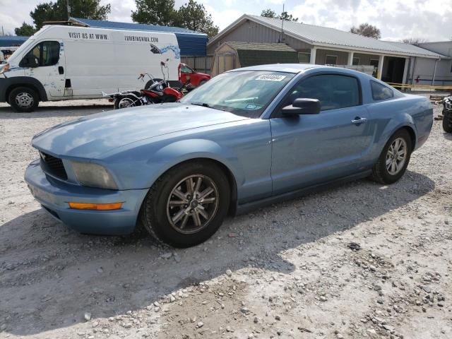 1ZVFT80N055138141 - 2005 FORD MUSTANG BLUE photo 1