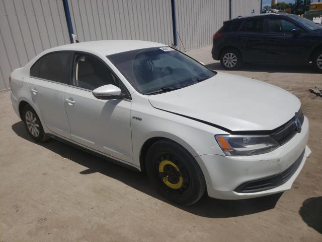 3VW637AJ1DM252549 - 2013 VOLKSWAGEN JETTA HYBRID WHITE photo 4