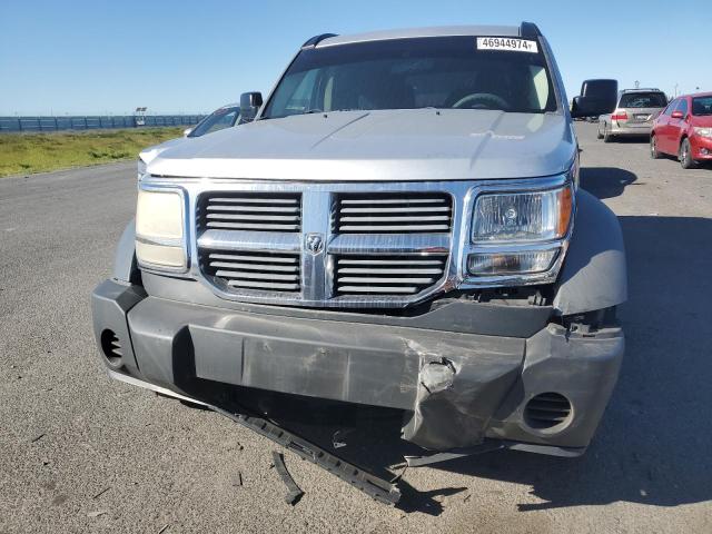 1D8GT28K67W689980 - 2007 DODGE NITRO SXT SILVER photo 5