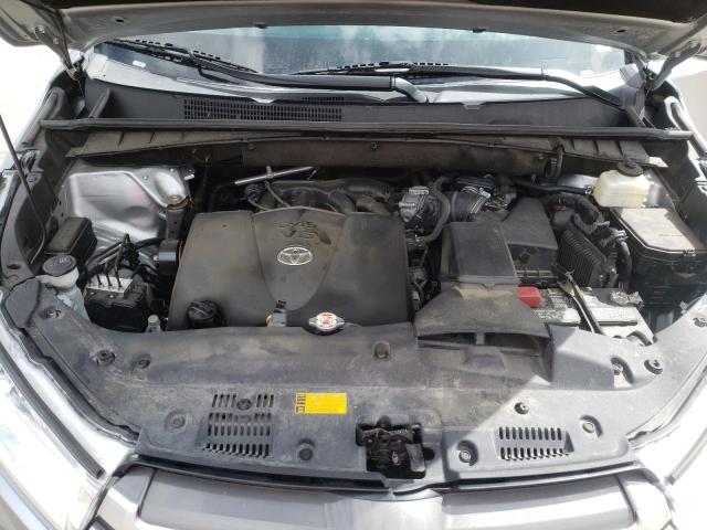 5TDBZRFH7KS943499 - 2019 TOYOTA HIGHLANDER LE SILVER photo 11