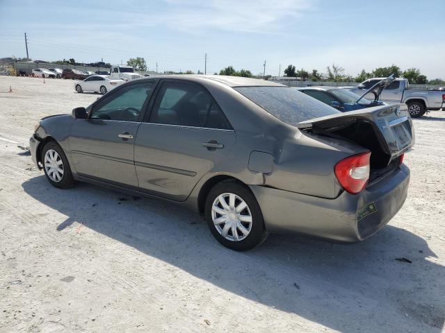 4T1BE32K42U590317 - 2002 TOYOTA CAMRY LE BEIGE photo 2