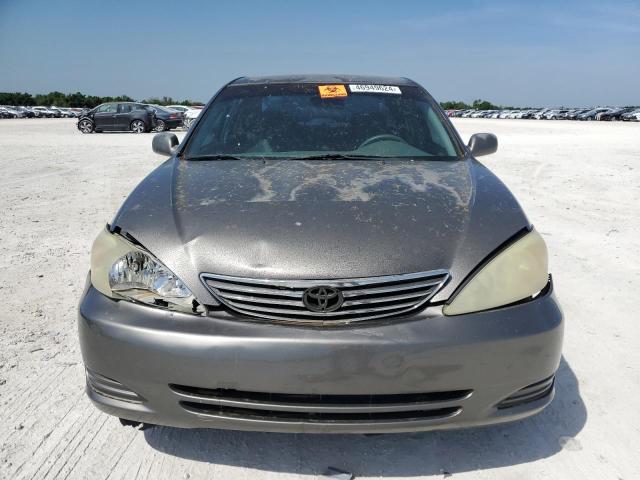 4T1BE32K42U590317 - 2002 TOYOTA CAMRY LE BEIGE photo 5