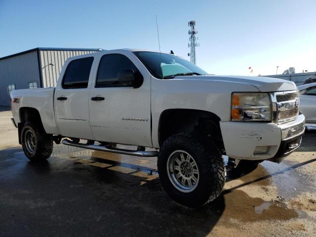 3GCEK13M77G531609 - 2007 CHEVROLET 1500 K1500 CREW CAB WHITE photo 4