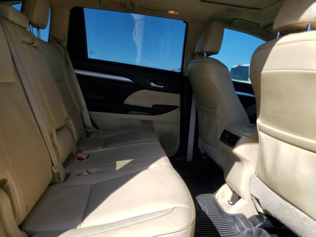 5TDKKRFH7GS131258 - 2016 TOYOTA HIGHLANDER XLE TAN photo 11