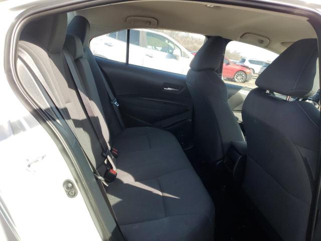 5YFEPMAE5MP224878 - 2021 TOYOTA COROLLA LE 银色 照片 10