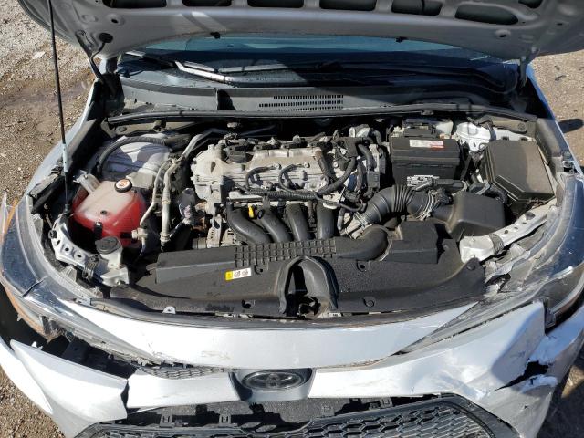 5YFEPMAE5MP224878 - 2021 TOYOTA COROLLA LE 银色 照片 11