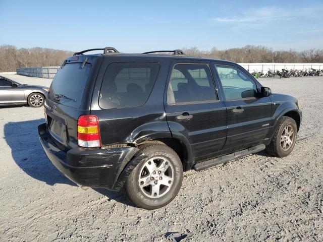 1FMCU03172KC61568 - 2002 FORD ESCAPE XLT BLACK photo 3