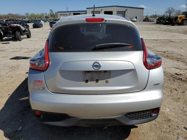 JN8AF5MV0FT562949 - 2015 NISSAN JUKE S SILVER photo 6