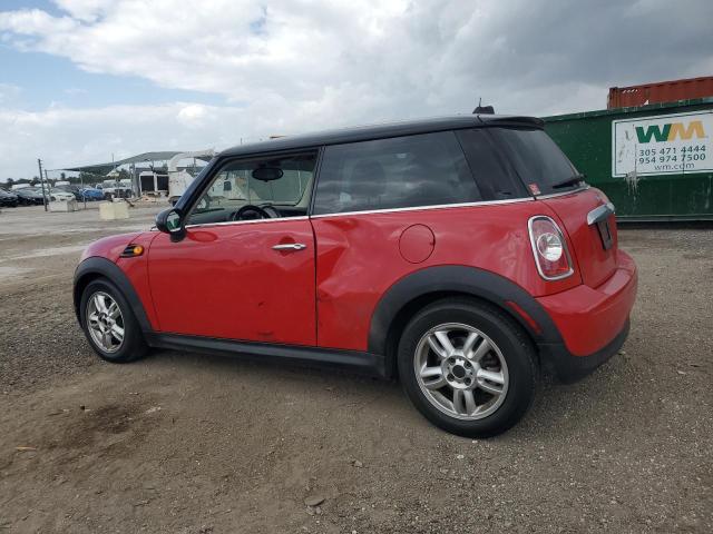 WMWSU3C52CT368427 - 2012 MINI COOPER RED photo 2