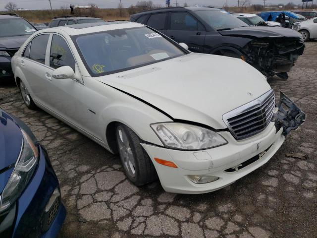 WDDNG71X27A129213 - 2007 MERCEDES-BENZ S 550 WHITE photo 4