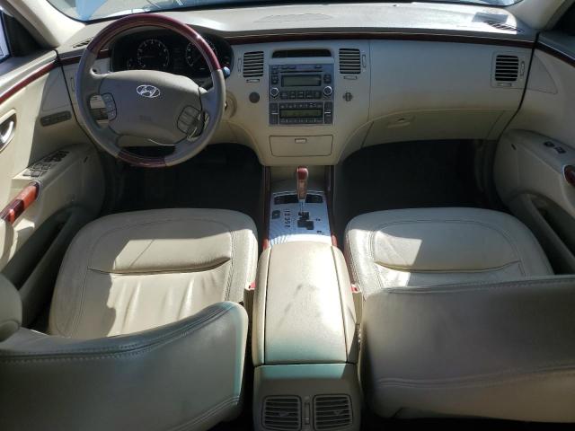 KMHFC46F68A331820 - 2008 HYUNDAI AZERA SE WHITE photo 8