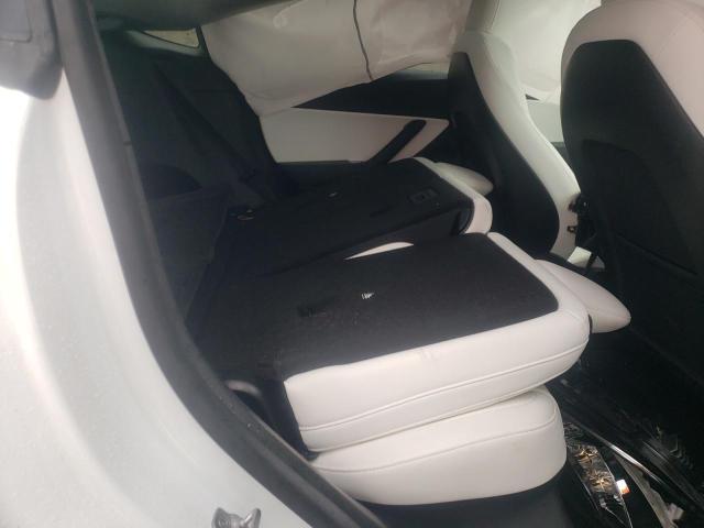 5YJYGDEEXMF069246 - 2021 TESLA MODEL Y أبيض صورة 6