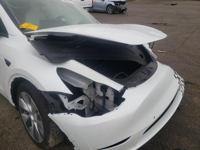 5YJYGDEEXMF069246 - 2021 TESLA MODEL Y أبيض صورة 9