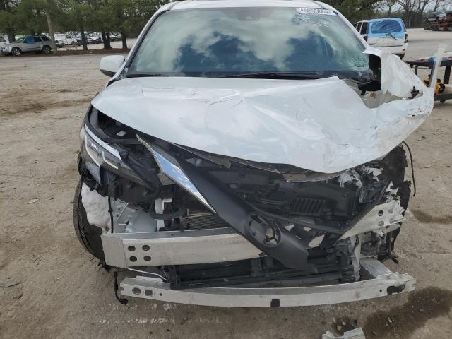 5TDJSKFC8NS052654 - 2022 TOYOTA SIENNA XLE WHITE photo 5