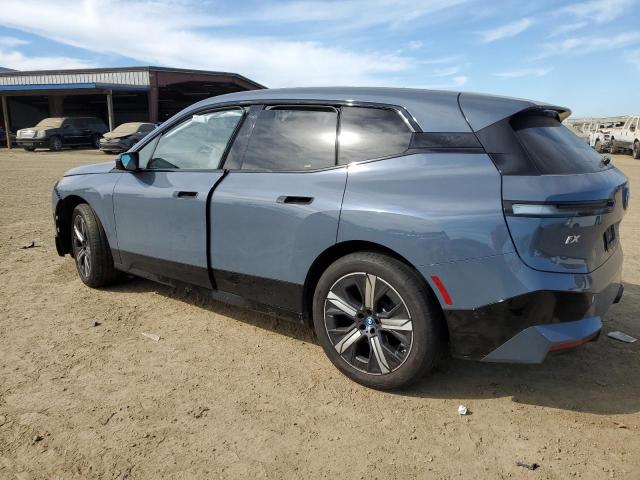 WB523CF08RCR31149 - 2024 BMW IX XDRIVE50 BLUE photo 2