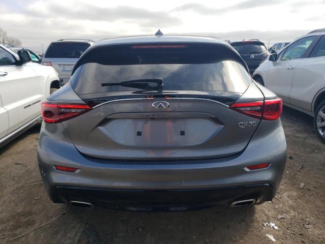 SJKCH5CP3HA017499 - 2017 INFINITI QX30 BASE 灰色 照片 6
