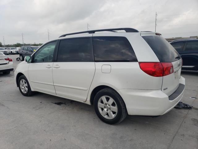 5TDZK22C58S153146 - 2008 TOYOTA SIENNA XLE WHITE photo 2