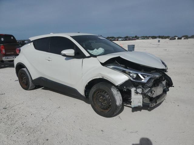 NMTKHMBX9KR079007 - 2019 TOYOTA C-HR XLE WHITE photo 4