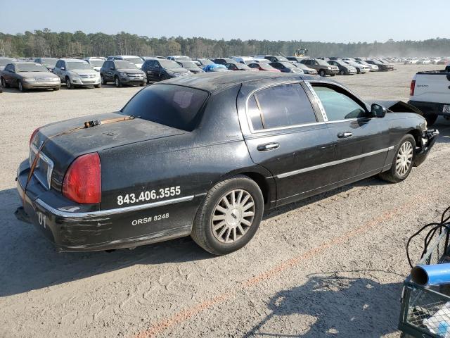 1LNHM82WX3Y684953 - 2003 LINCOLN TOWN CAR SIGNATURE BLACK photo 3