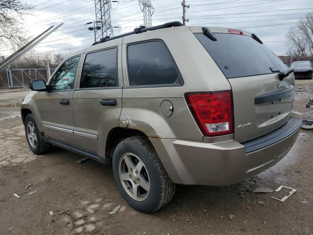 1J8GR48K65C646790 - 2005 JEEP GRAND CHER LAREDO GOLD photo 2