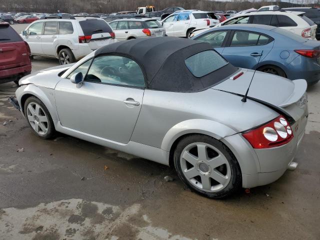 TRUTC28N821001772 - 2002 AUDI TT SILVER photo 2