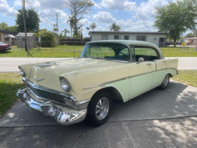 VB56J033534 - 1956 CHEVROLET 4 DR TWO TONE photo 2