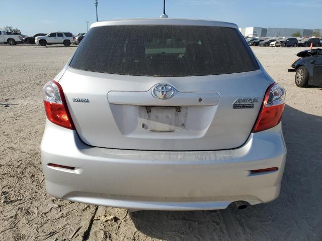 2T1KU40E29C131837 - 2009 TOYOTA COROLLA MA SILVER photo 6