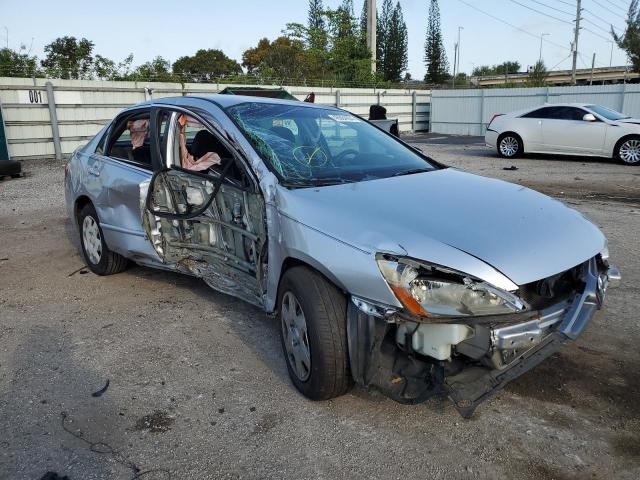 3HGCM56495G700158 - 2005 HONDA ACCORD LX SILVER photo 4