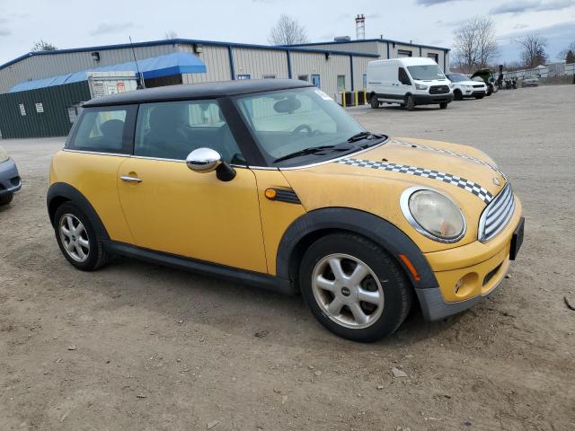 WMWMF33568TU63938 - 2008 MINI COOPER GOLD photo 4