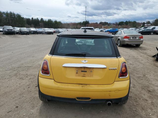 WMWMF33568TU63938 - 2008 MINI COOPER GOLD photo 6