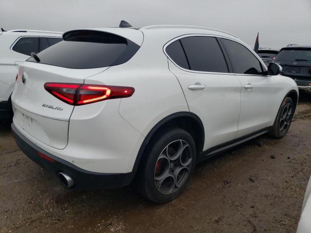 ZASFAKBNXJ7B92443 - 2018 ALFA ROMEO STELVIO TI WHITE photo 3