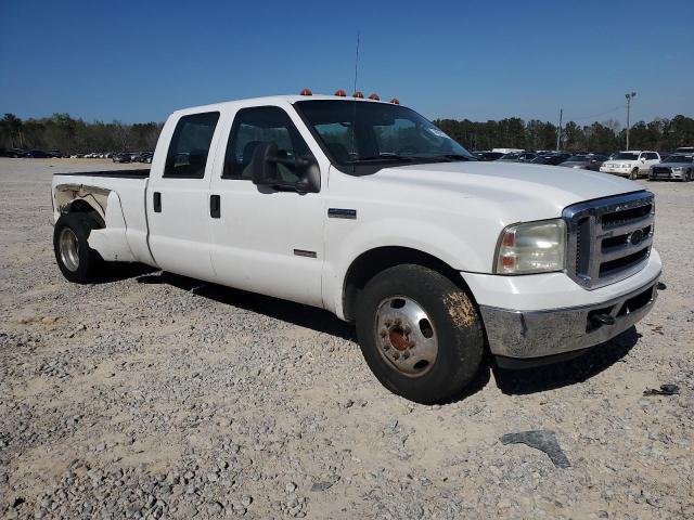 1FTWW32P16EB01676 - 2006 FORD F350 SUPER DUTY WHITE photo 4