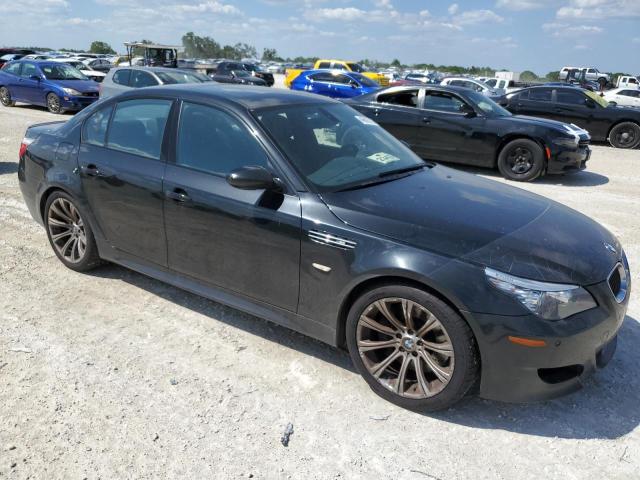 WBSNB93568CX10390 - 2008 BMW M5 BLACK photo 4