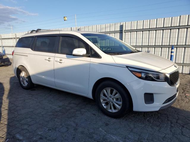 KNDMB5C11F6026769 - 2015 KIA SEDONA LX WHITE photo 4