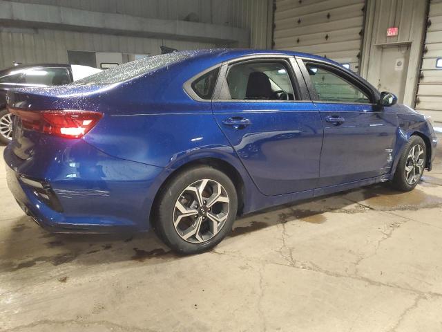 3KPF24AD9LE182564 - 2020 KIA FORTE FE BLUE photo 3